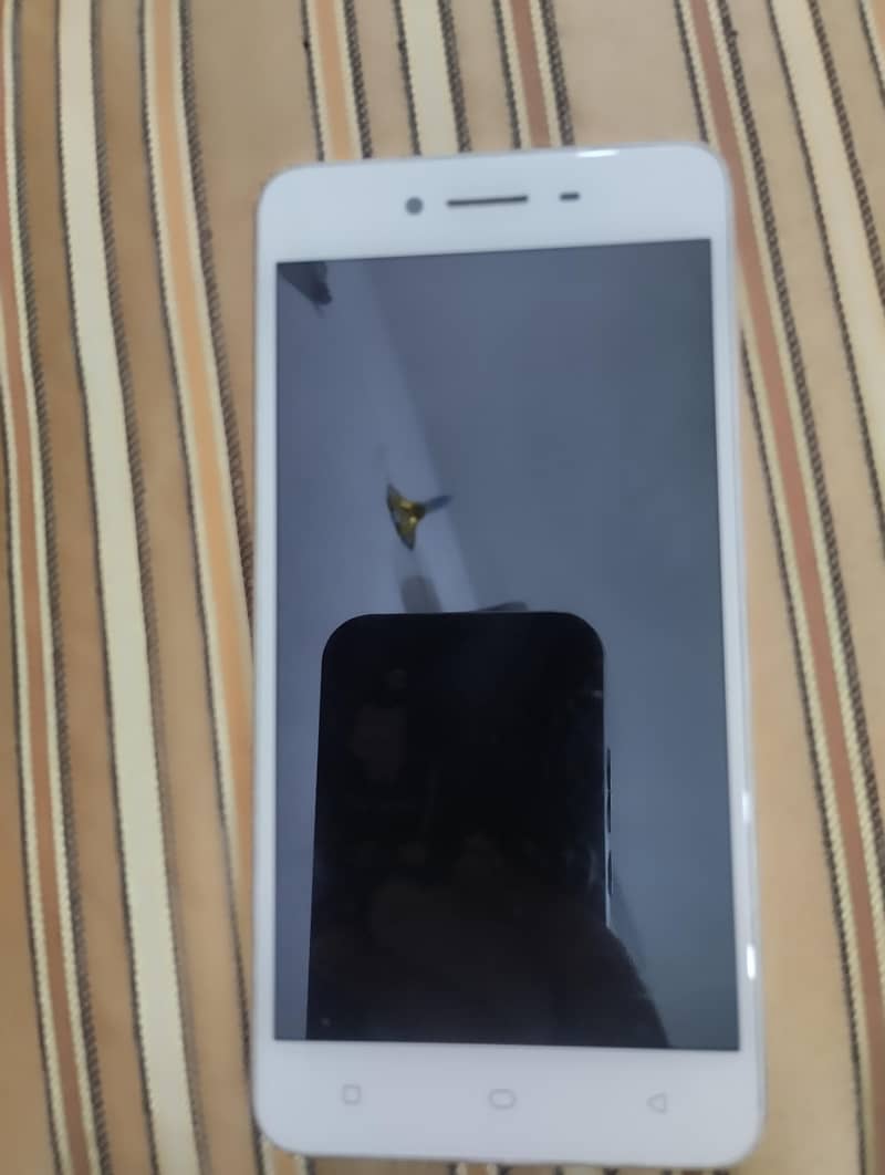 OPPO A37 0