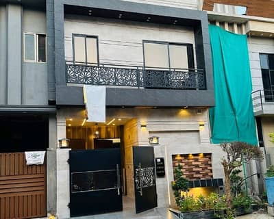 Al-Kabir Phase 2 - Block A House Sized 3 Marla For sale