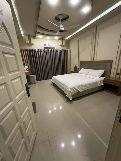 SILENT COMMERCIAL BRAND NEW PORTION AVAILABLE FOR RENT 1000SQYARD