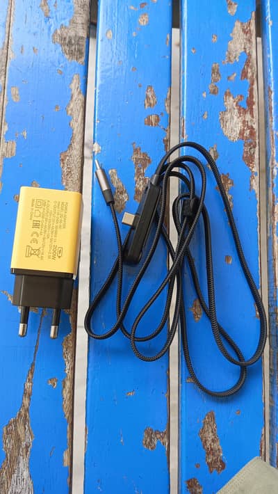 Super fast 200 watt charger and Super Fast type c to type C Cable
