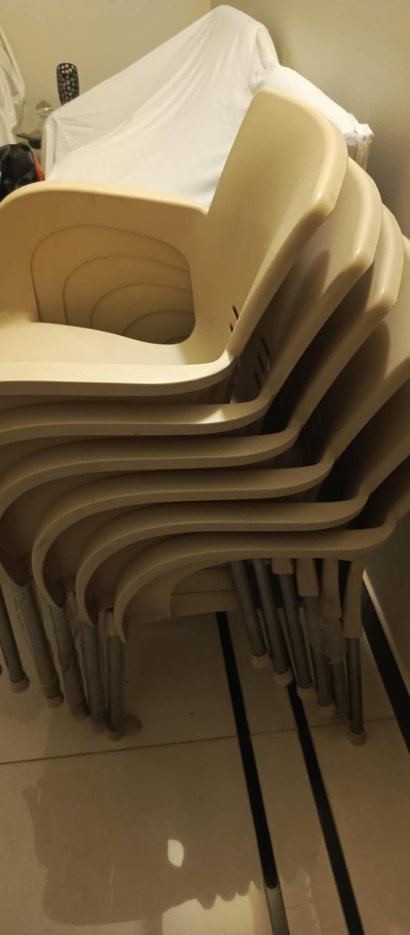 plastic chairs 1