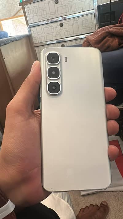 Infinix Hot 60 Pro Plus 8/256