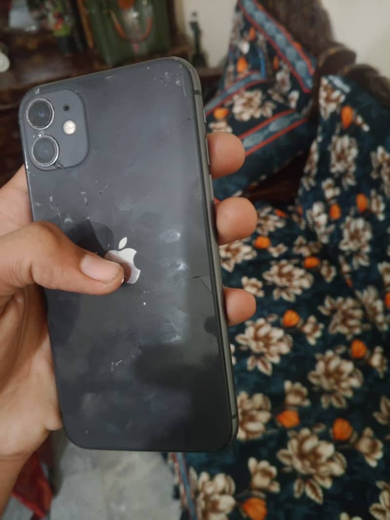 Apple iPhone 11 3