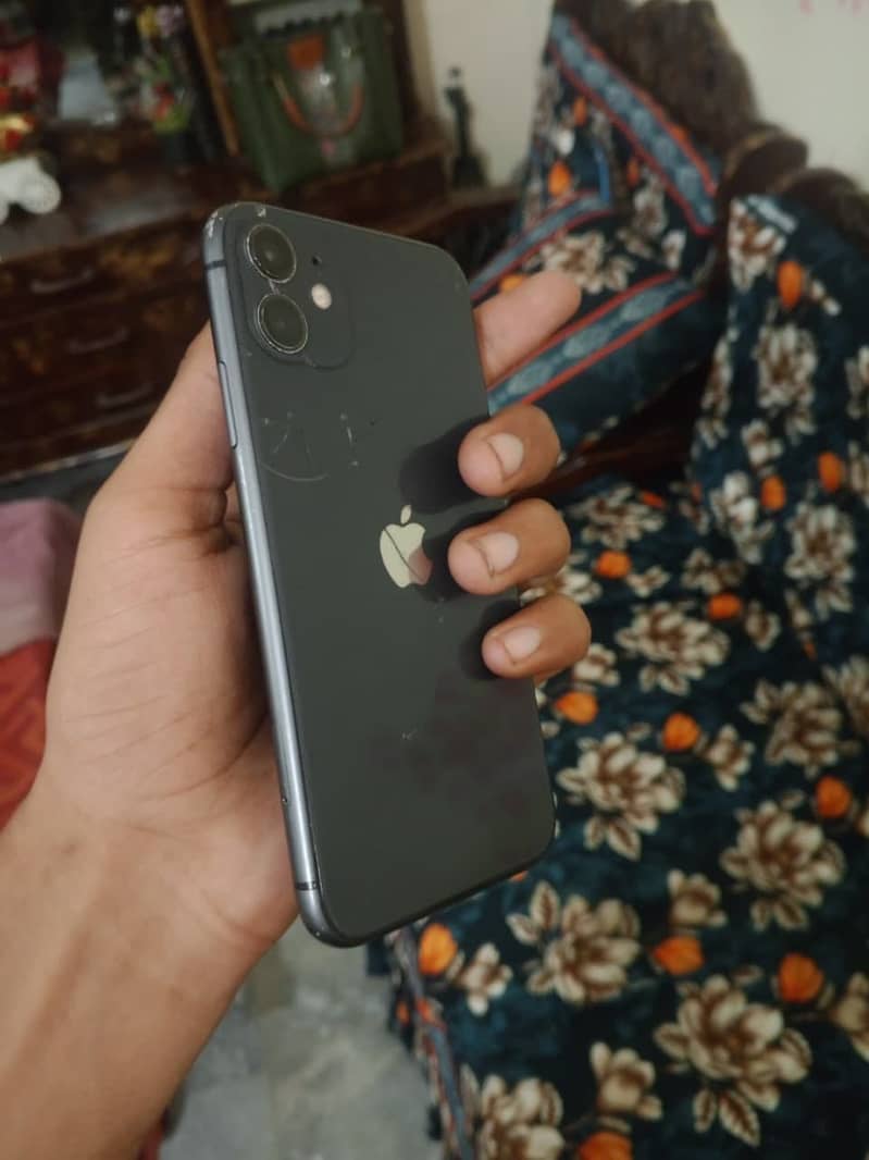 Apple iPhone 11 6