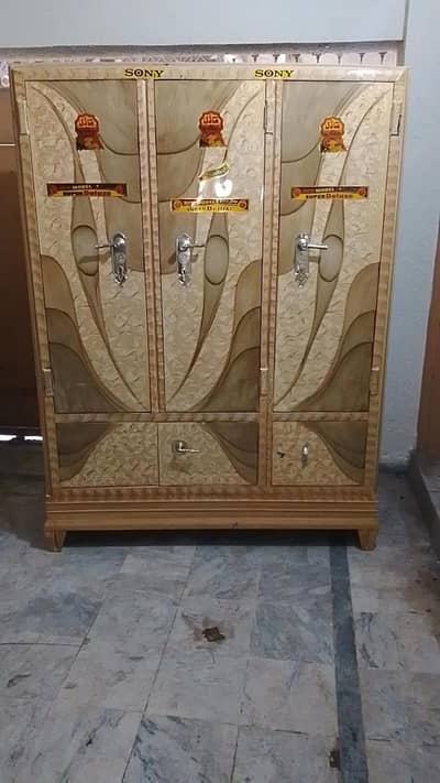 3 door iron almari