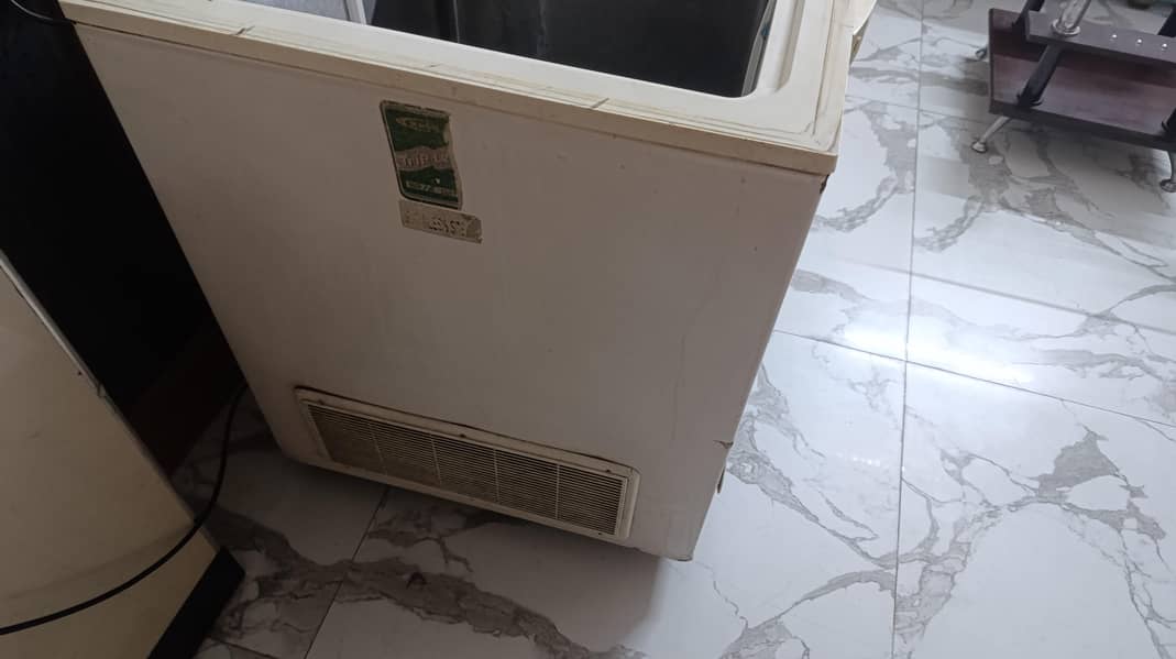 deep freezer 1