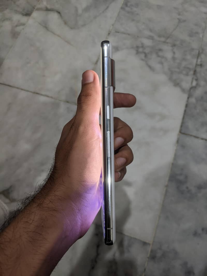 Google Pixel 7 Pro 4