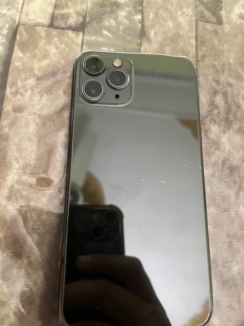 Apple iPhone 11 Pro 2
