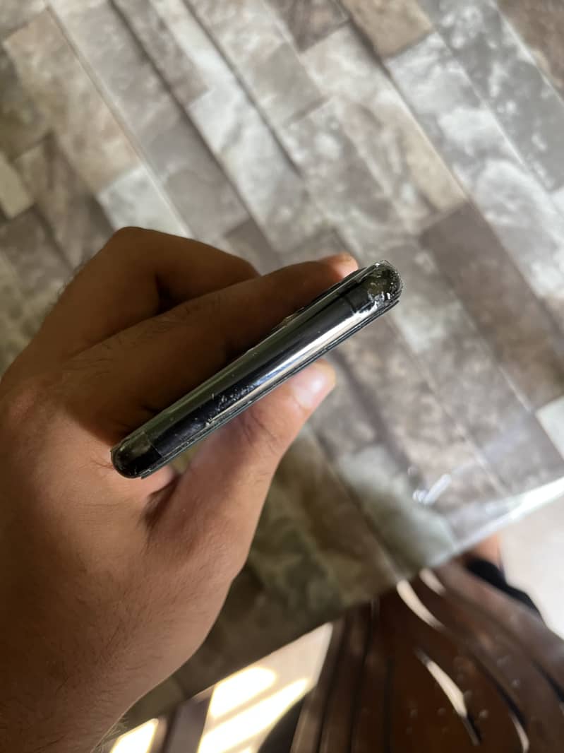 Apple iPhone 11 Pro 5