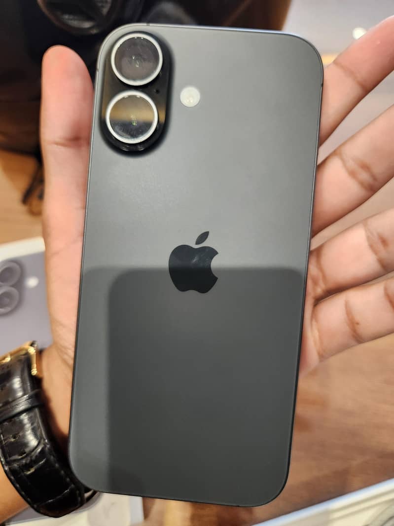 Apple iPhone 17 4
