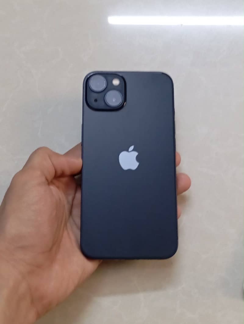 Apple iPhone 13 0