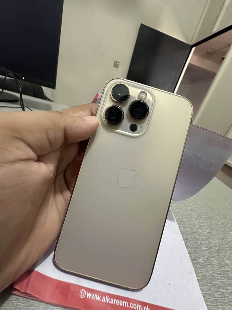 Apple iPhone 13 Pro 1