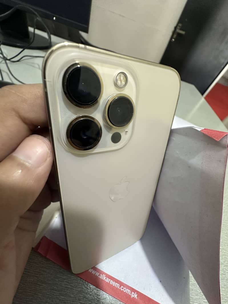 Apple iPhone 13 Pro 2