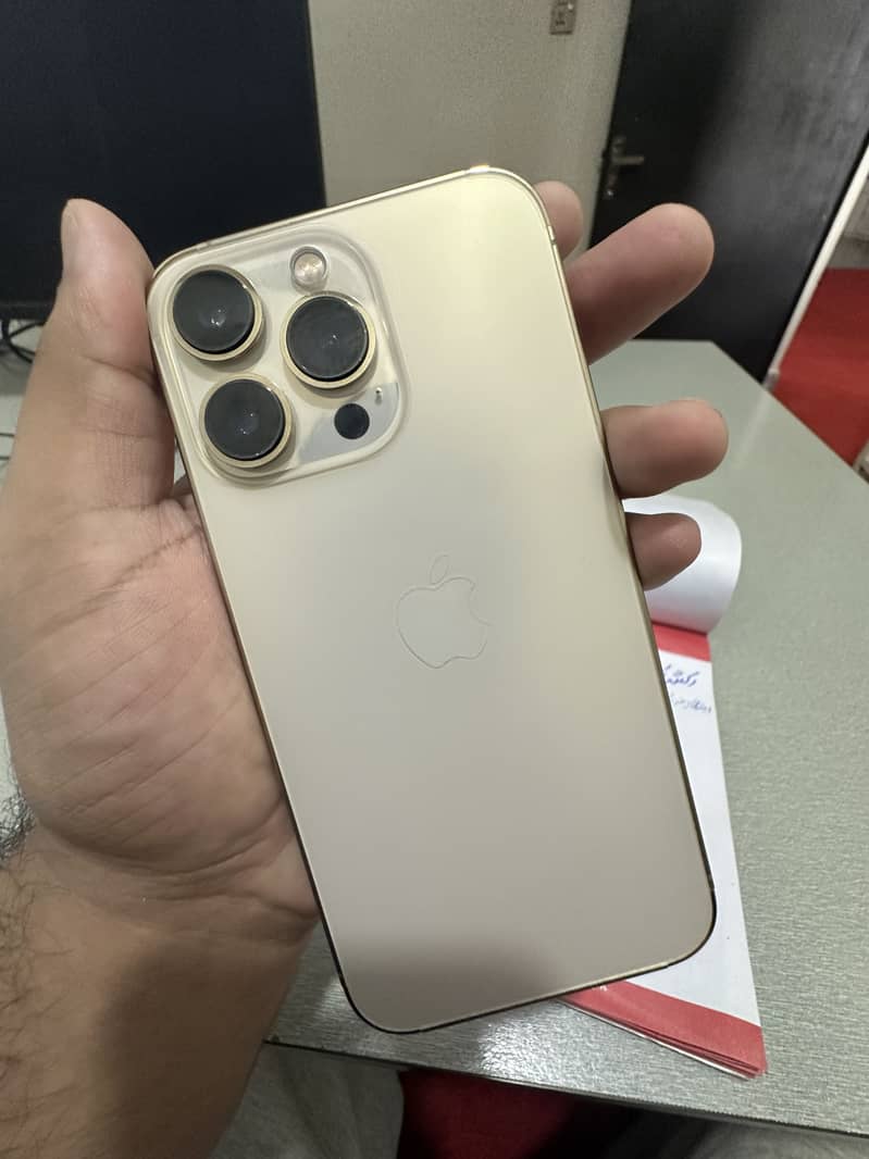 Apple iPhone 13 Pro 3