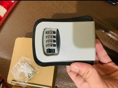 Wall Mounted Key Lock Box – Combination Key Safe