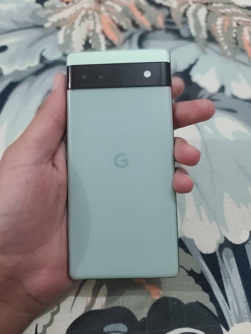 Google Pixel 6a 1