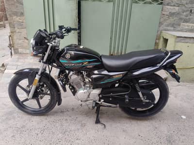 Yamaha | YB 125Z-DX | Model 2022 | Good Condition | No work | 10/10 |