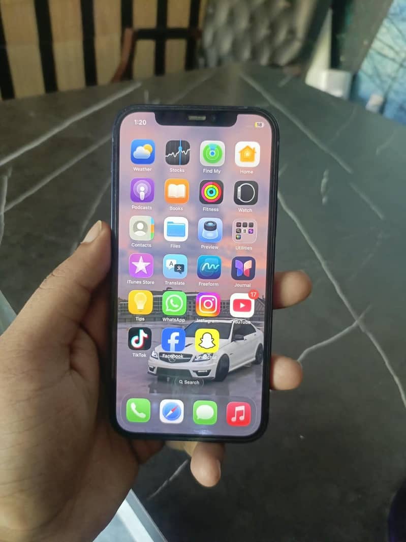 Apple iPhone 12 0