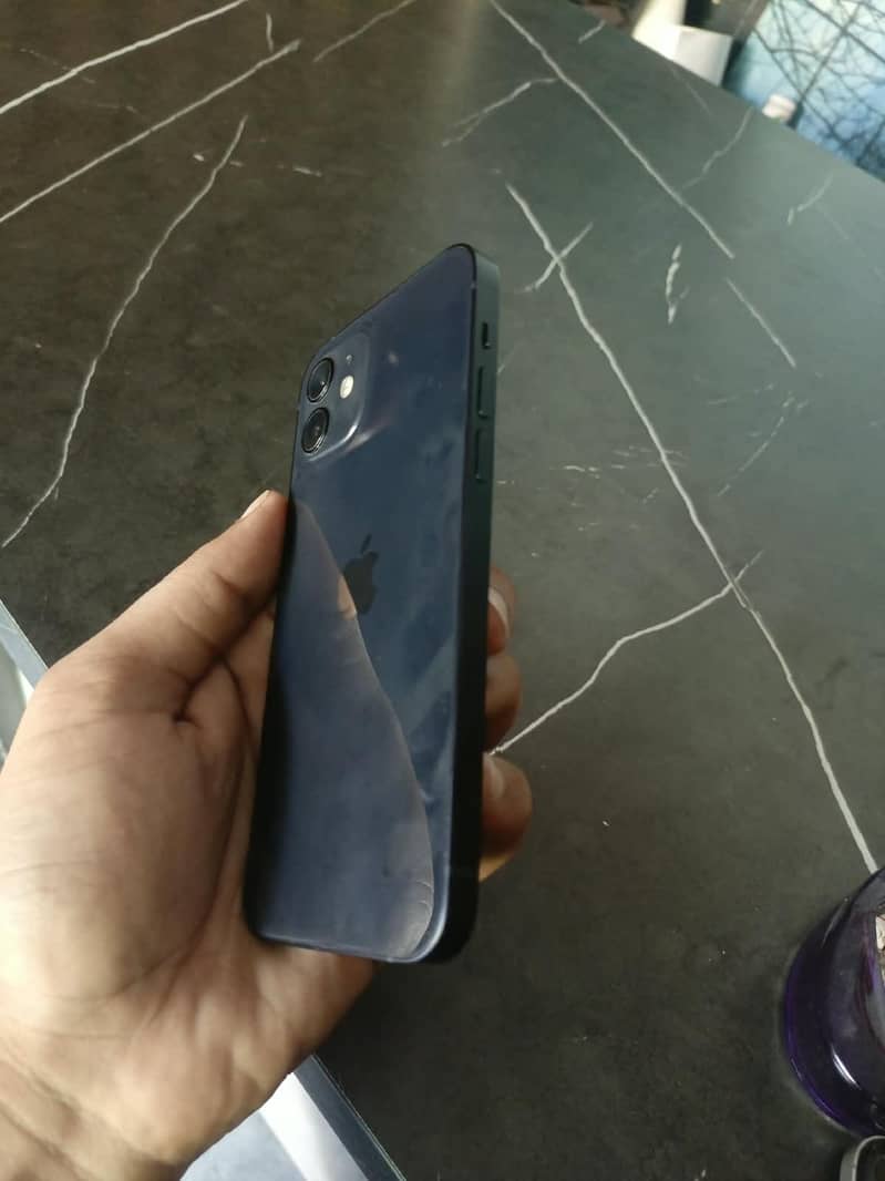 Apple iPhone 12 5