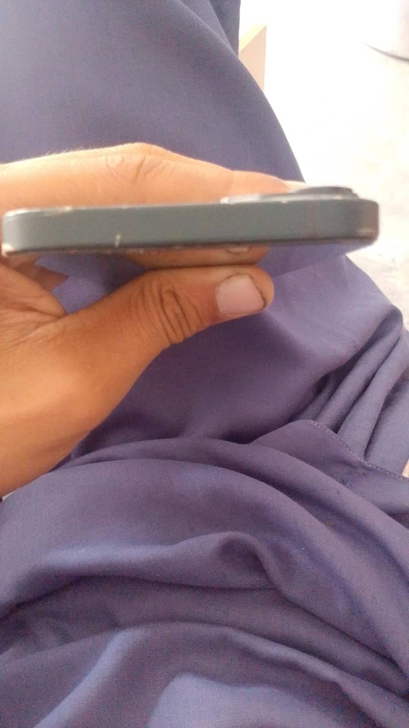 Apple iPhone 14 plus 4