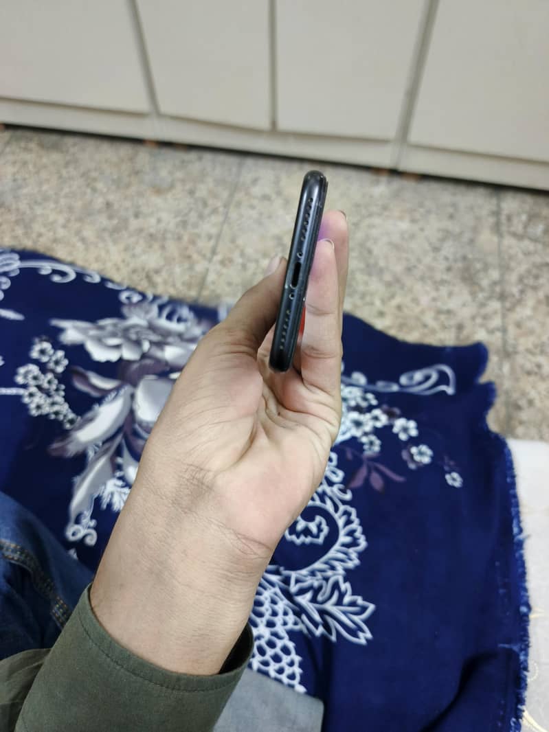 Apple iPhone 7 4