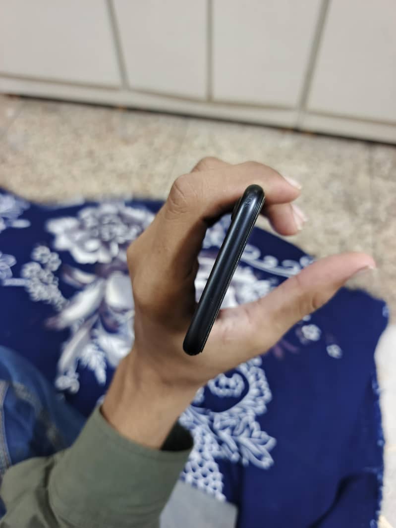 Apple iPhone 7 9