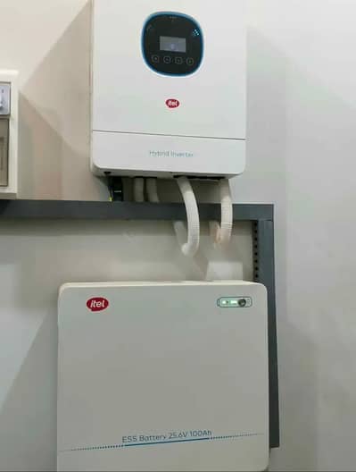 Itel 4kw inverter & 2.56kwh battery