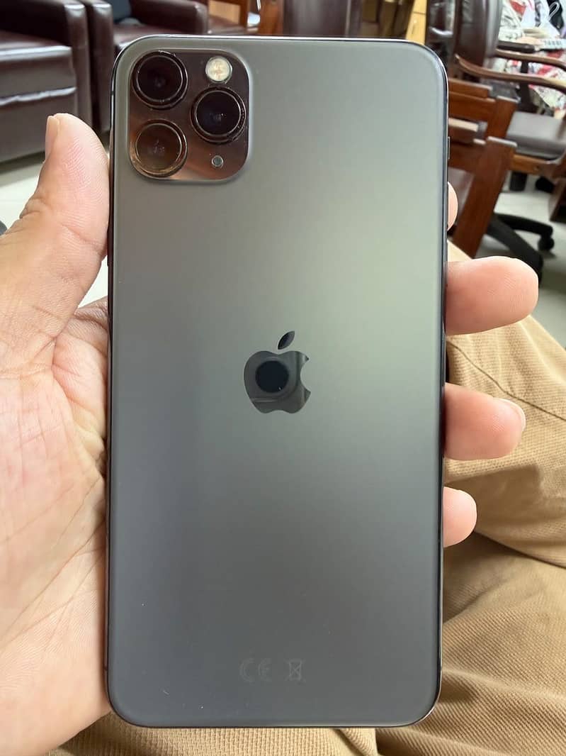 Apple iPhone 11 Pro Max 2