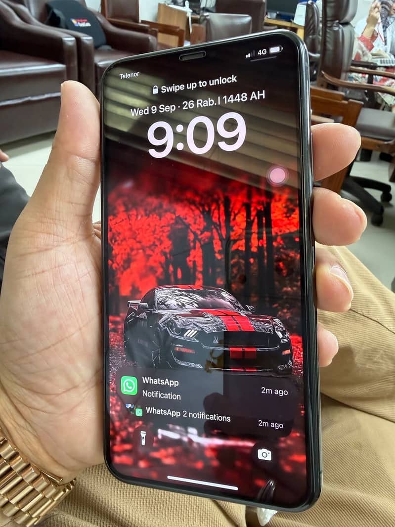 Apple iPhone 11 Pro Max 6