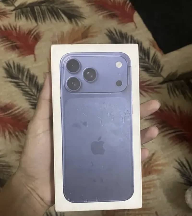 Apple iPhone 17 Pro Max 3
