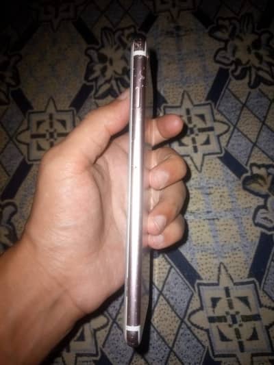 iPhone 6 s plus 64 GB Offical Pta Approved Read description