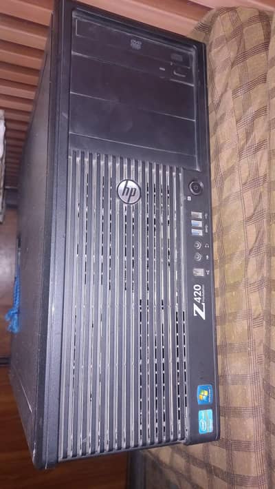 HP Z420 16 GB RAM 512 GB HDD (Motherboard problematic sometimes)