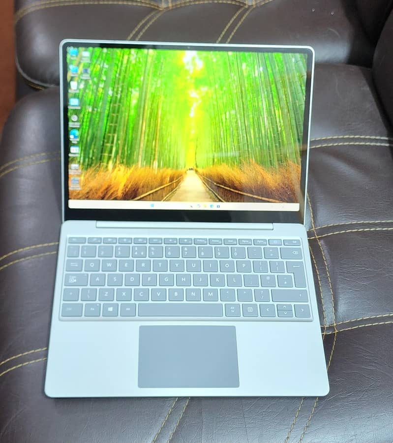Microsoft Surface Laptop 10th Generation 1