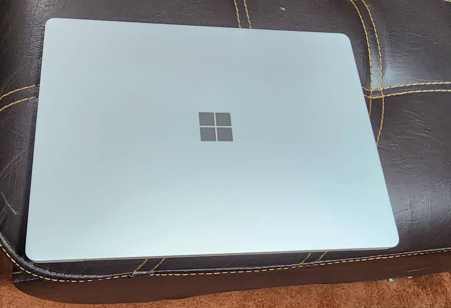 Microsoft Surface Laptop 10th Generation 3