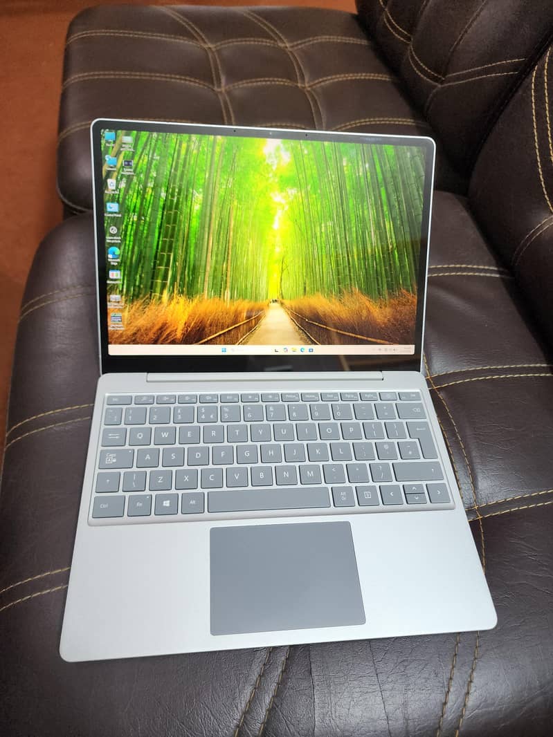 Microsoft Surface Laptop 10th Generation 4