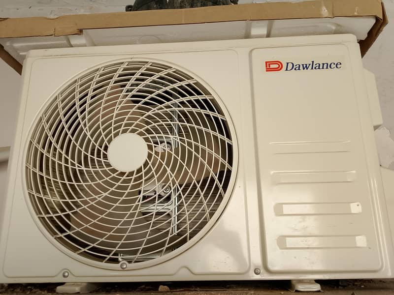 Dawlance split AC 1
