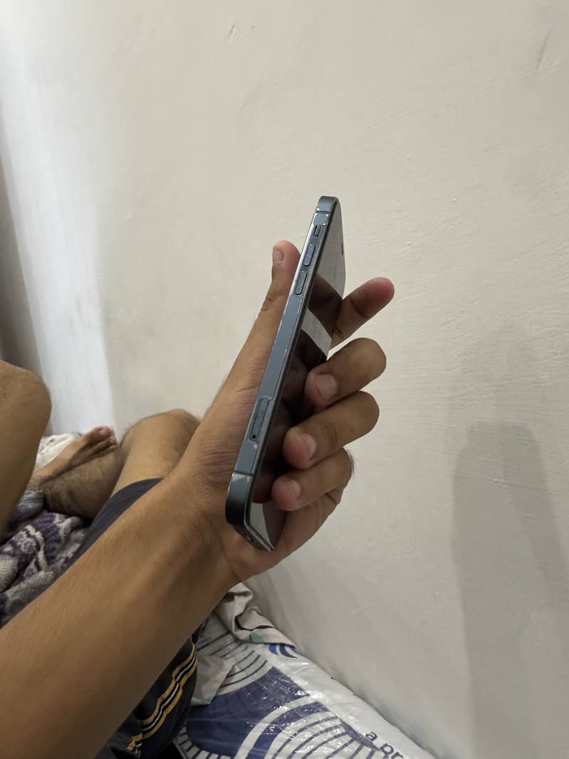 Apple iPhone 12 Pro 2