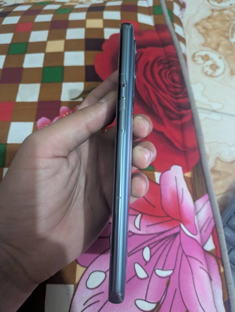 One Plus 9 Pro 5