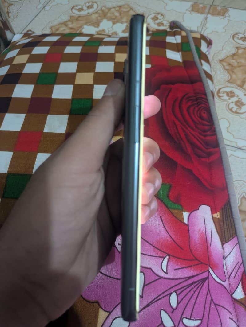 One Plus 9 Pro 6