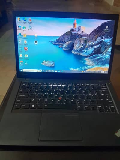Lenovo ThinkPad T440s | i5 (4th Gen) / 8GB / 128GB SSD / Backlit