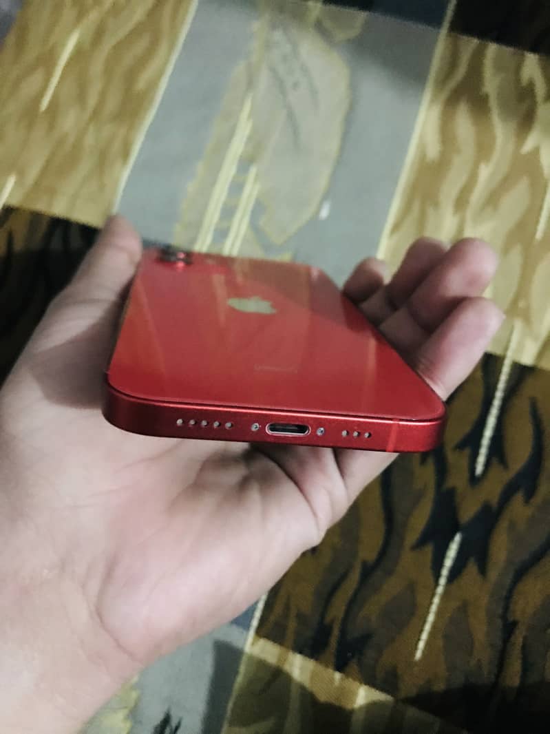 Apple iPhone 12 3