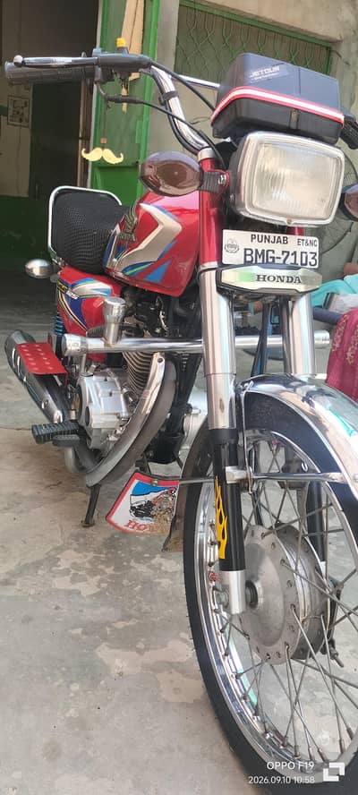 CG 125 Total genuine