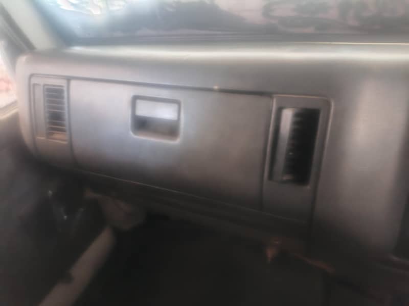 Mazda 3500 6