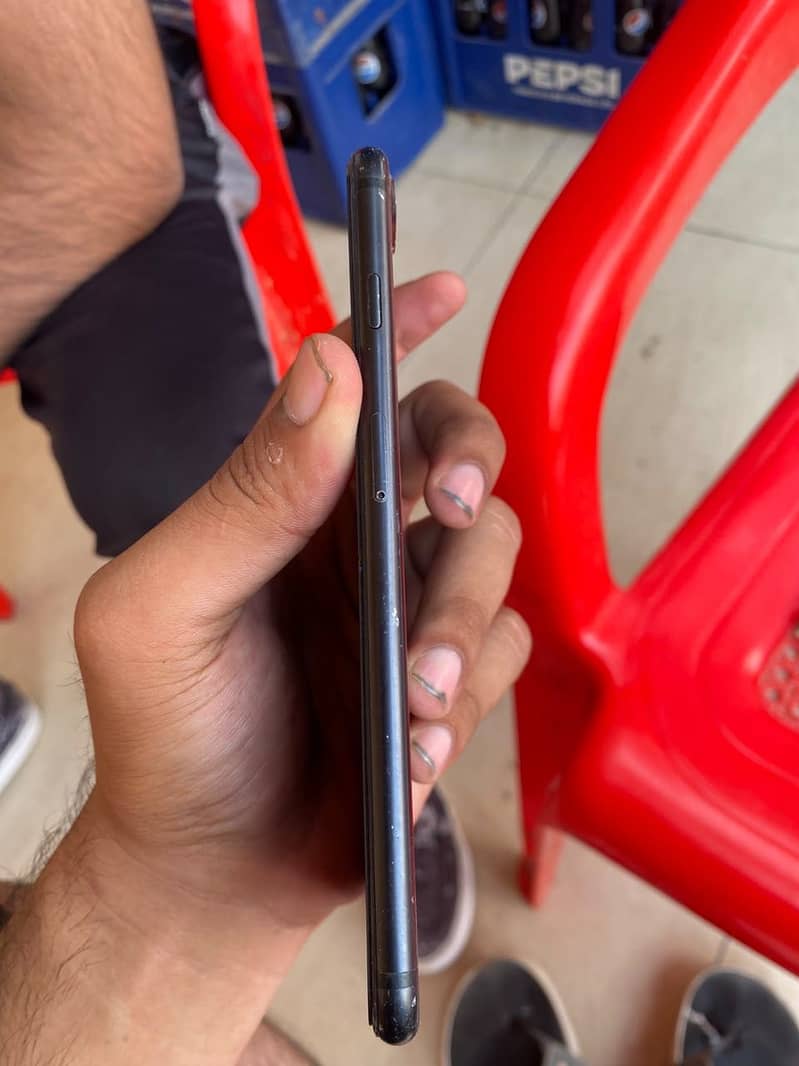 Apple iPhone 7 Plus 1