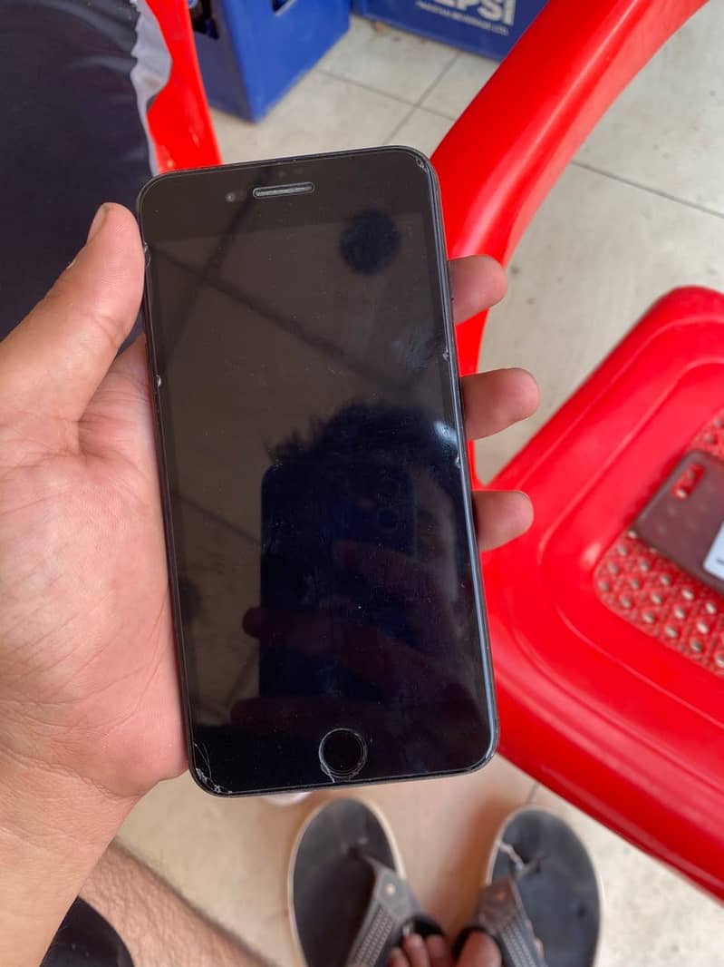 Apple iPhone 7 Plus 4
