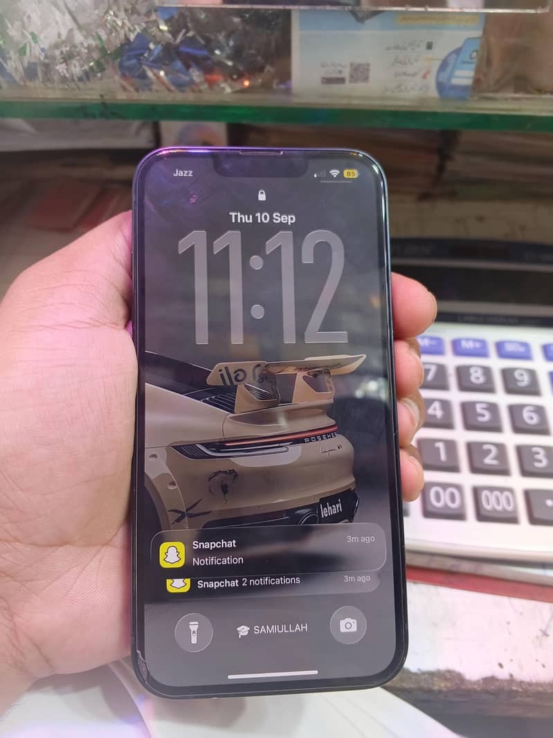 Apple iPhone 13 0
