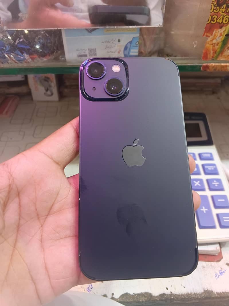 Apple iPhone 13 2