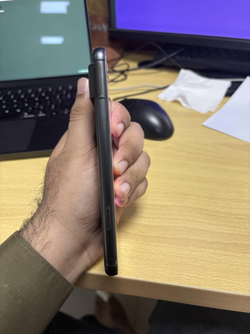 Google Pixel 8 3
