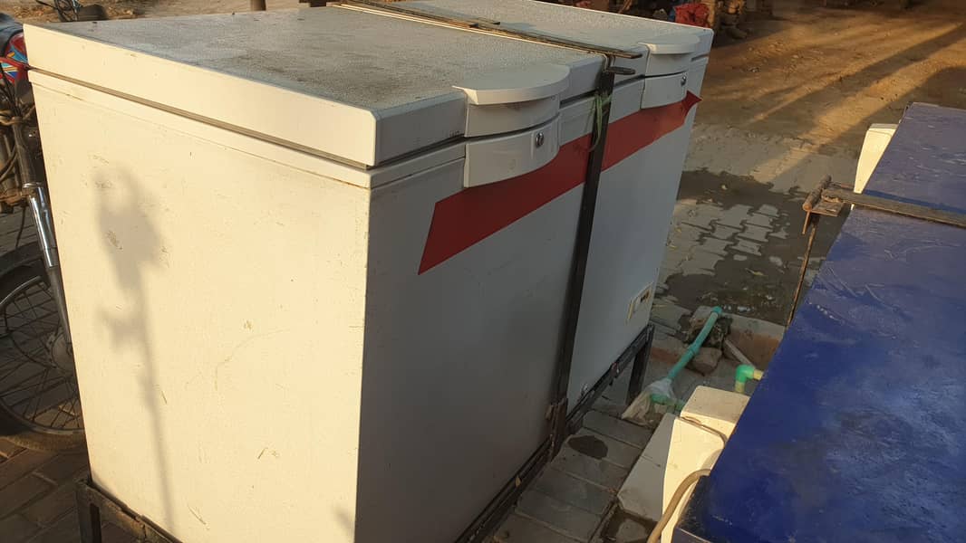 dawlance deep freezer 1