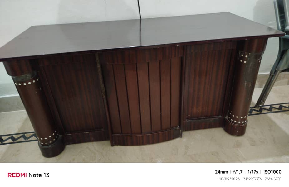 Office Table 0